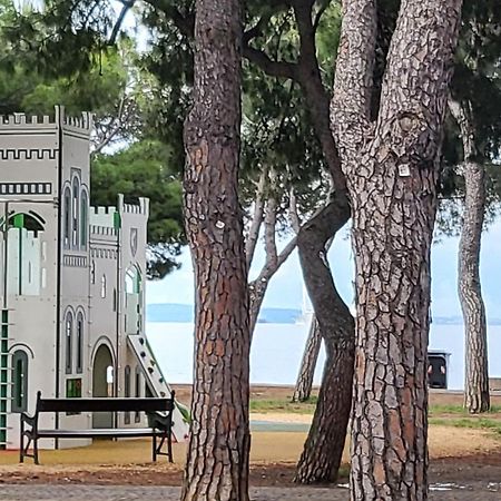 Medium Miramare Appartamento Sogno Sul Mare Trieste Eksteriør bilde