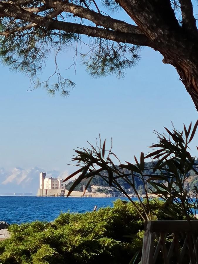 Medium Miramare Appartamento Sogno Sul Mare Trieste Eksteriør bilde