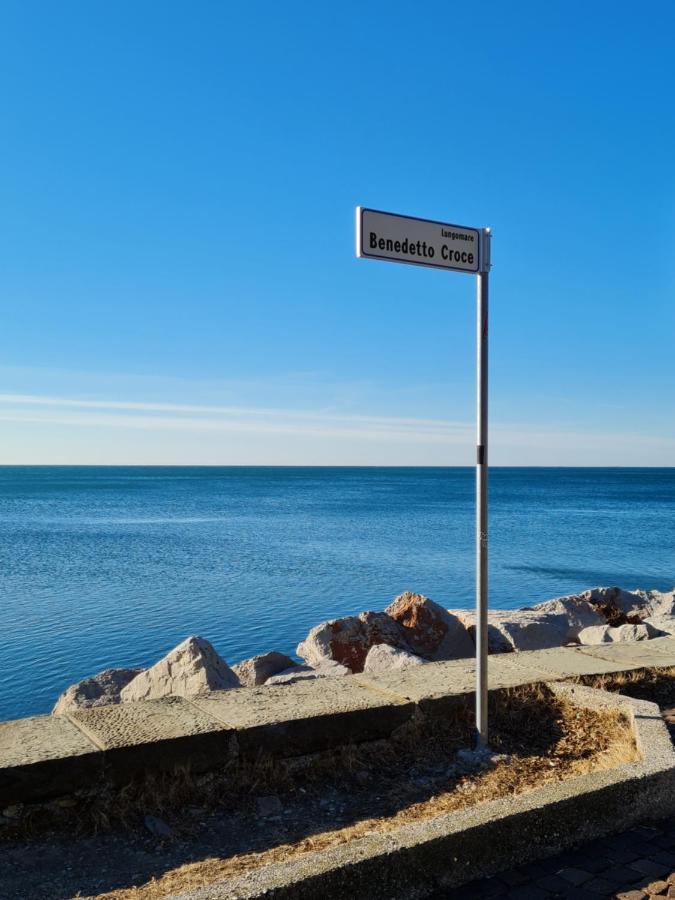Medium Miramare Appartamento Sogno Sul Mare Trieste Eksteriør bilde